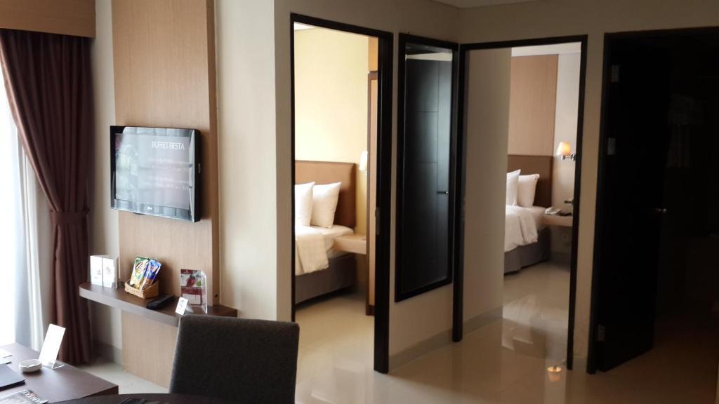 Atria Residences Gading Serpong Hotel