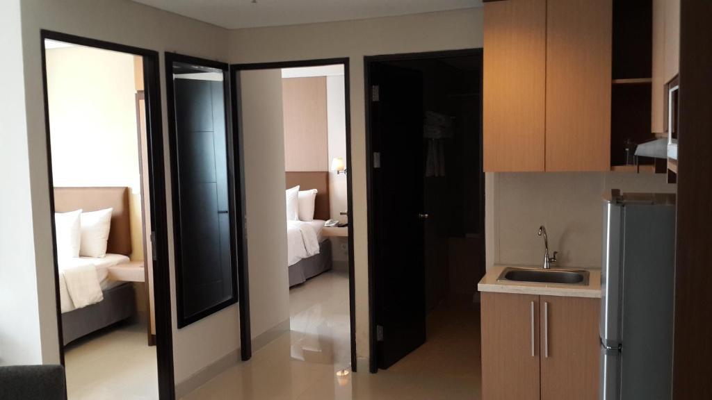 Hotel Atria Residences Gading Serpong 4*