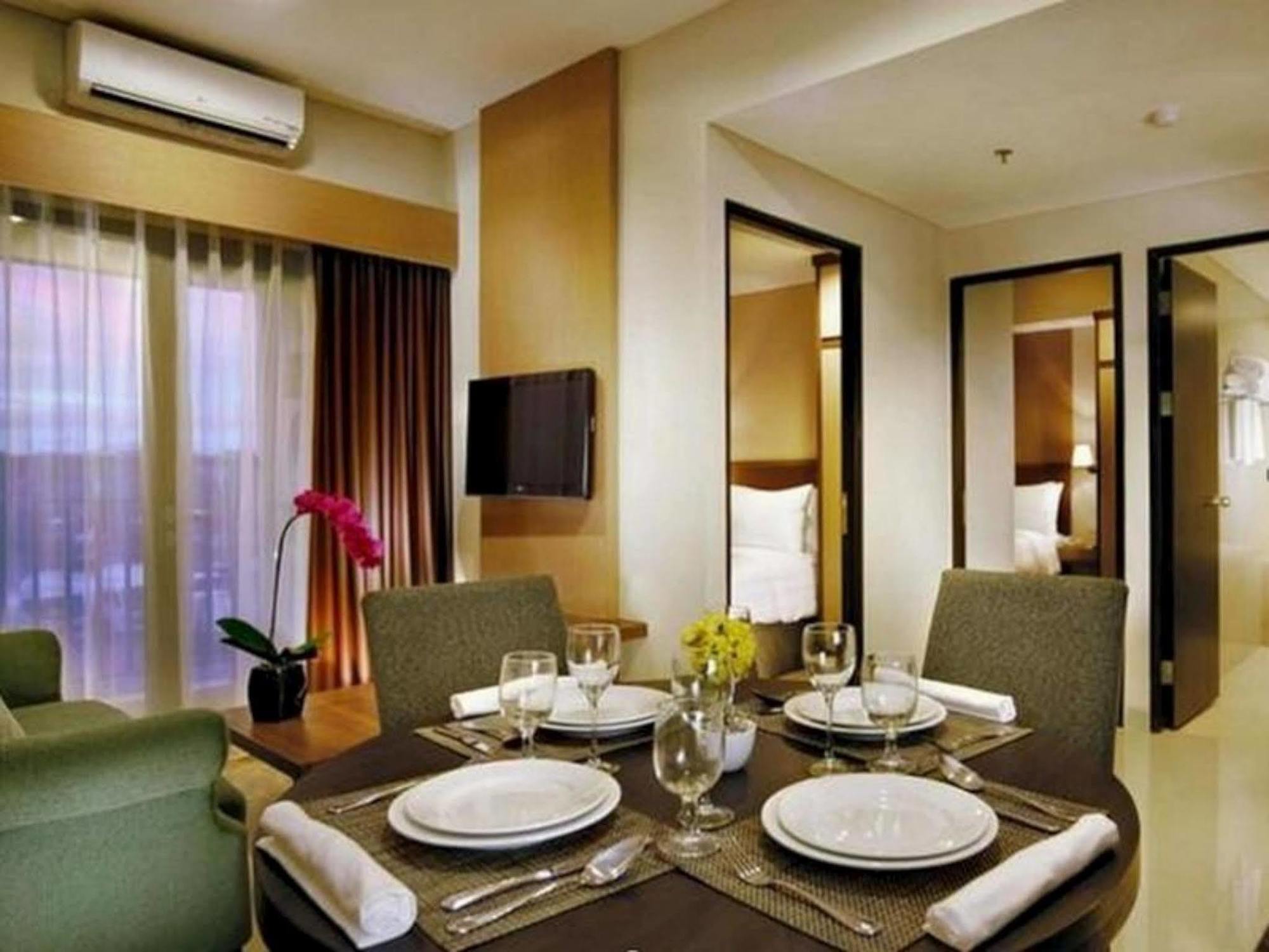 Hotel Atria Residences Gading Serpong Tangerang